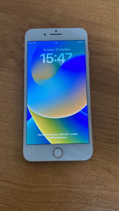 iPhone 8+ в идеальном состоянии
