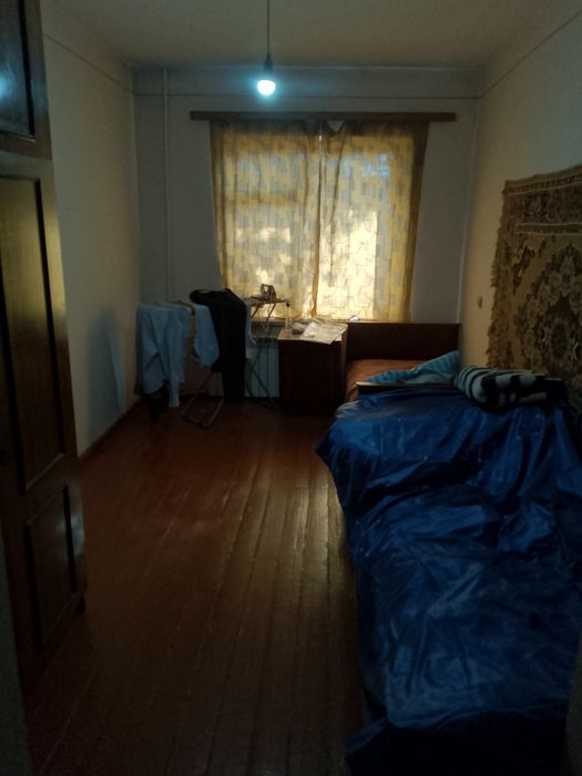 Продаётся Квартира 2х ком 1 этаж в Янгиюле на Тошкент Шох