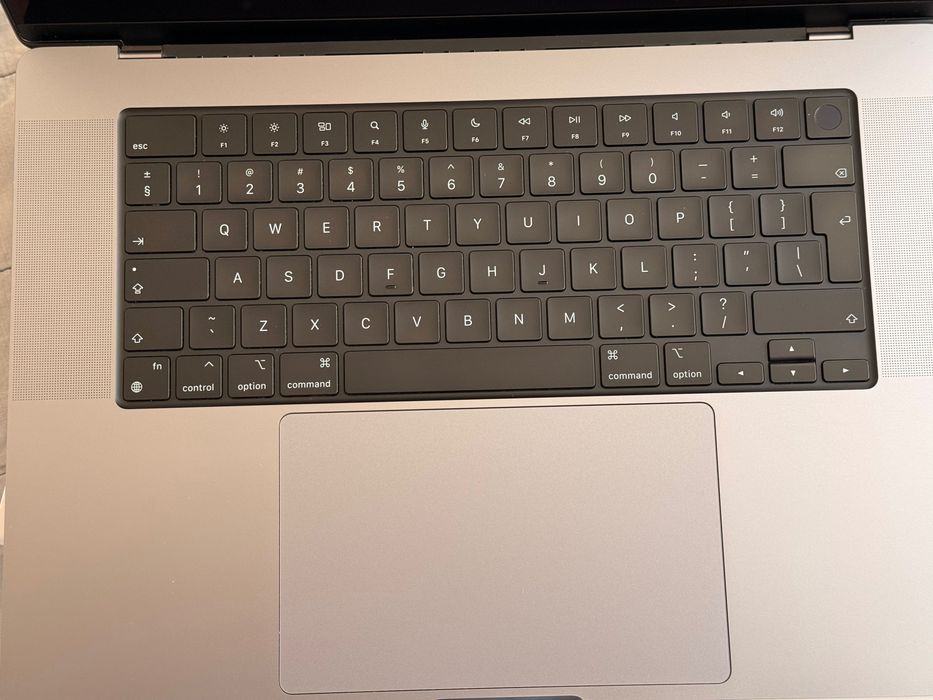 MacBook Pro M2 Max 16-inch Space Gray | RAM 32 | 1 TB SSD
