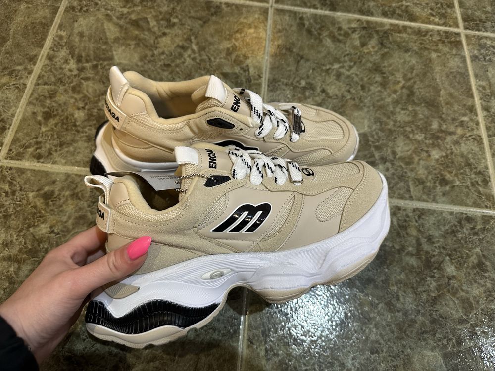 Balenciaga Cargo