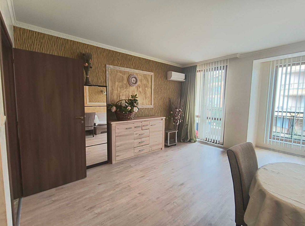 Продава се Двустаен апартамент в к.к. Слънчев бряг - 40 кв.м за 510 €/кв.м - Снимка #5