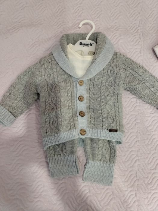 Продам  детские костюмы на малиьчика