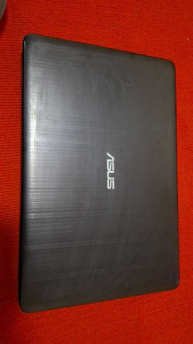 ASUS Noutbook sotiladi.