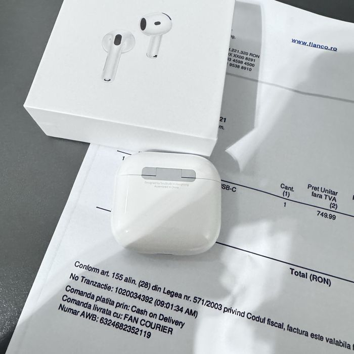 casti apple airpods 4