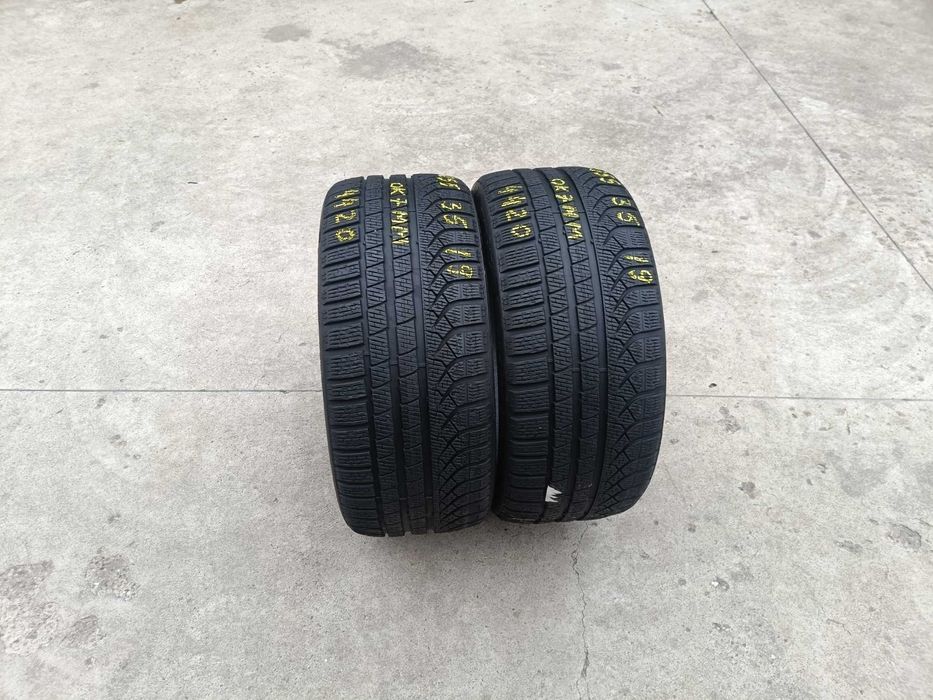 Doua anvelope iarna 255 35 19 pirelli p zero winter 7 mm 4420