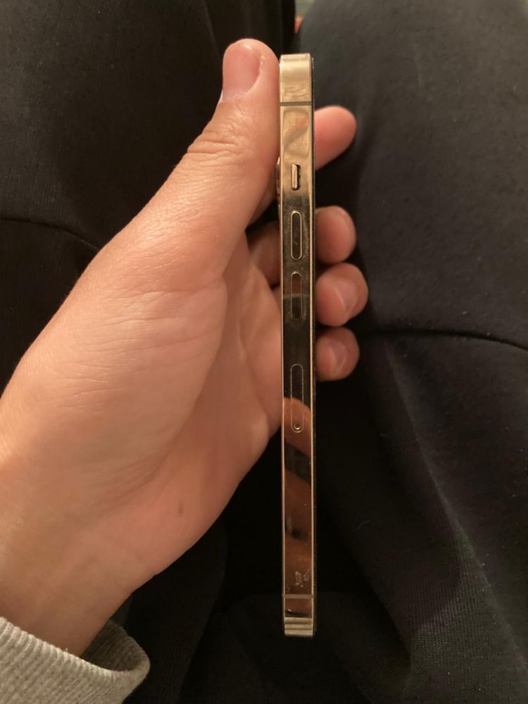 Iphone 13 pro с каробкой 256гб