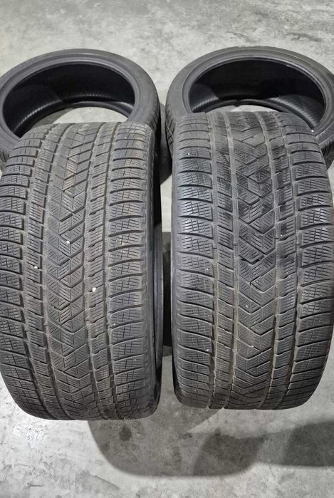 Set Anvelope Iarna Pirelli 325/35 R22 - 285/40 R22