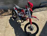 Cross 125 Beta.