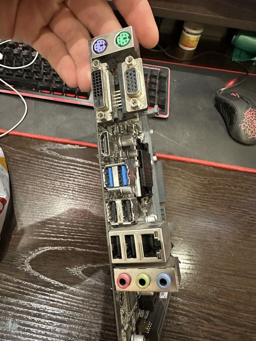 Продам мать asus h110m-r сокет 1151 ddr4