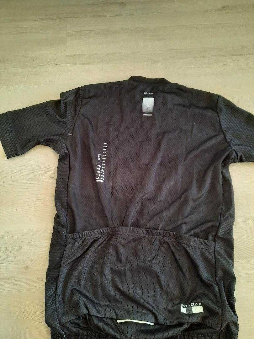 Echipament sport/Pantaloni si Tricou nou pentru ciclism 100 LEI