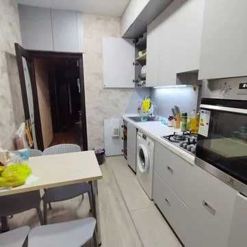 СРОЧНО !!! Продается квартира в Яшнабаде 2/3/4 ( 60 кв/м ) Тузел 1