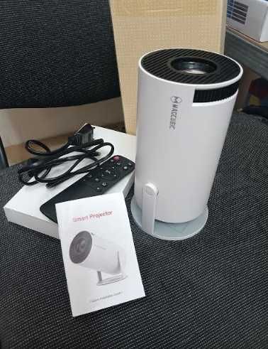 Мини проектор Magcubic HY300, преносим интелигентен видео