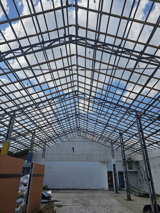 Vand hala metalica folosita