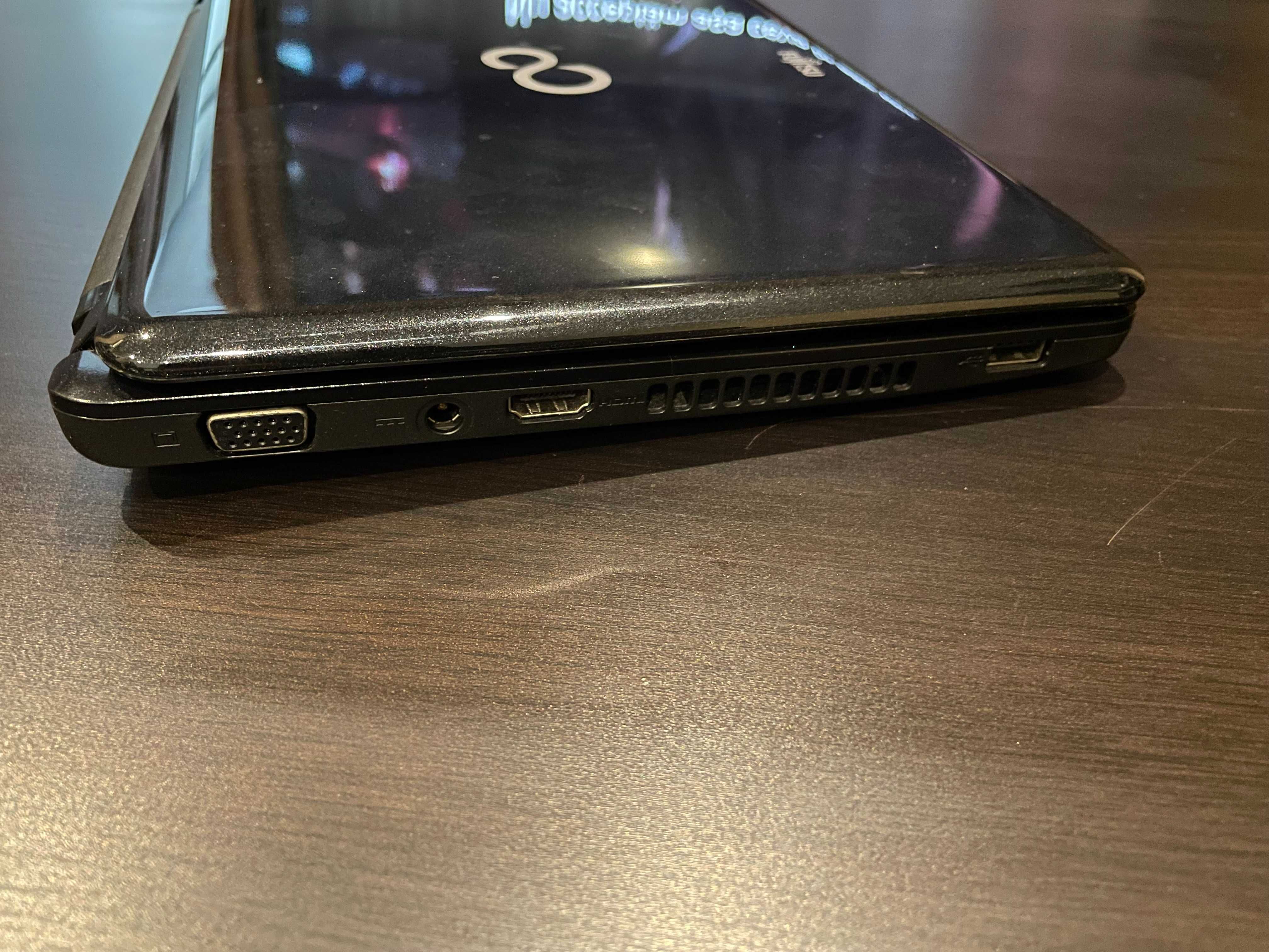 Laptop Fujitsu Lifebook PH530