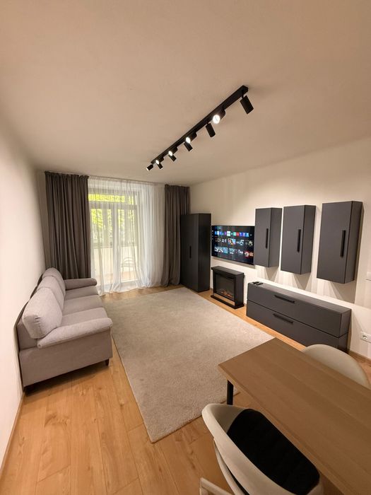 Apartament 2 camere decomandat Cvartal Onesti *prima inchiriere*
