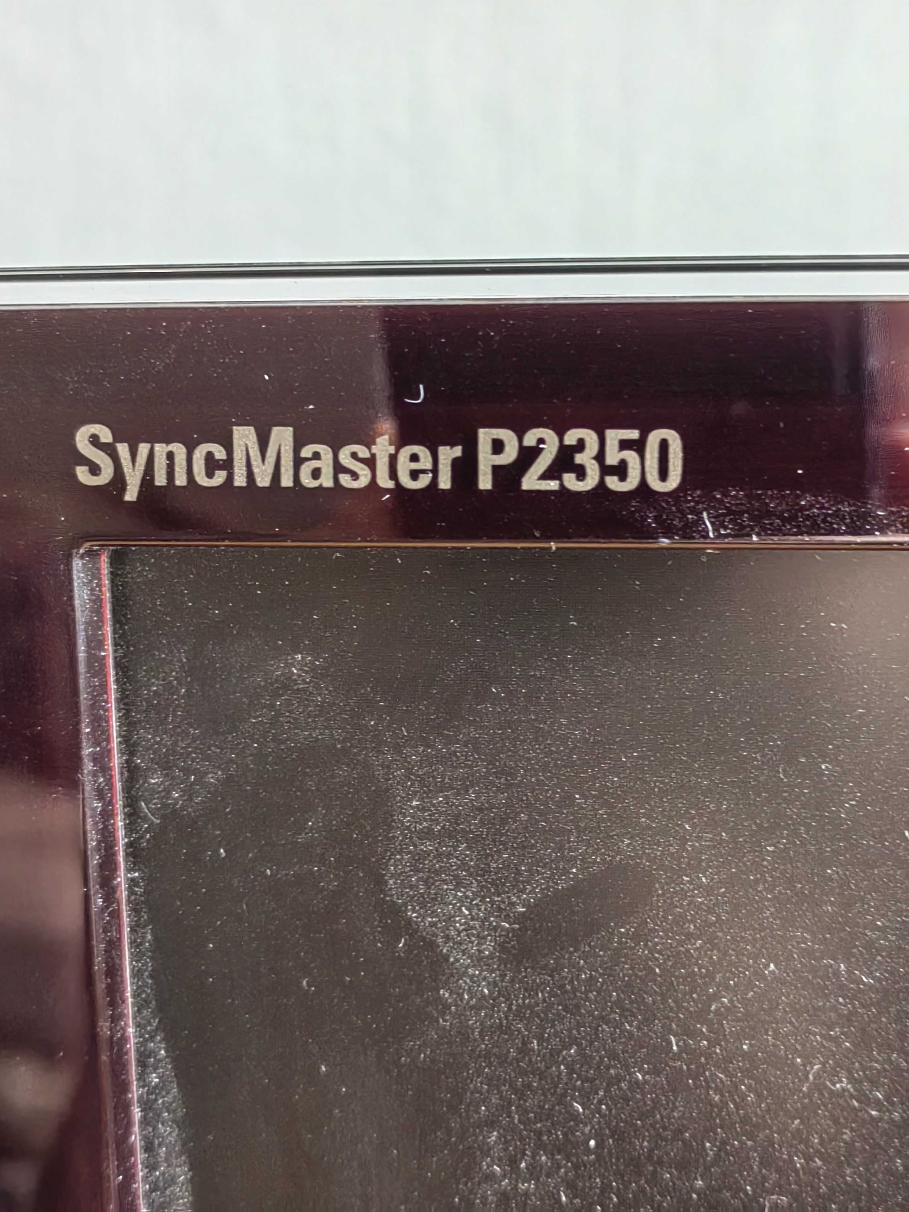 Продавам монитор Самсунг Sinc master p2350