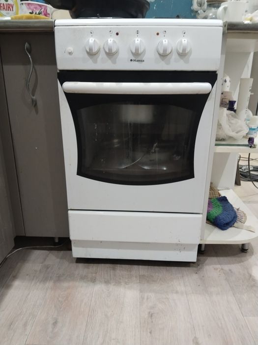 Продам газовую плиту