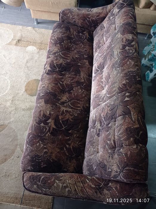 Vând canapea extensibila 226x125 ,utilizată puțin 280 ron