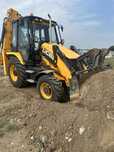 Buldoexcavator de inchiriat