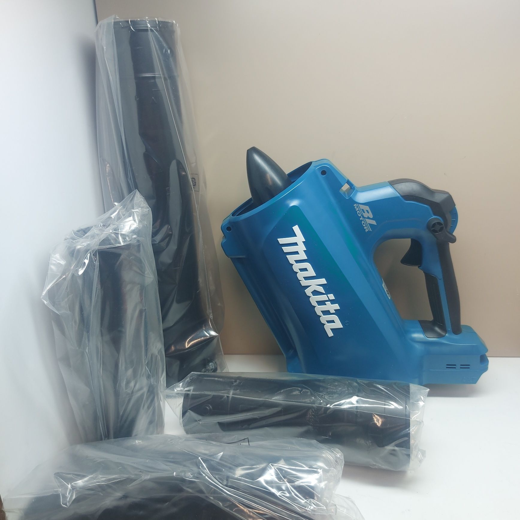 Акумулаторна духалка Makita DUB184Z