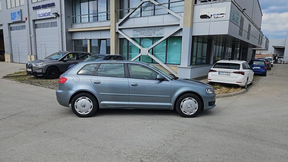 Audi A3 Audi A3 1.6 i Ambition