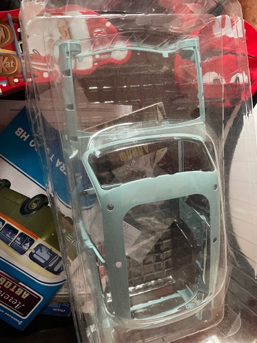 Трабант макет за зглобяване Hachete