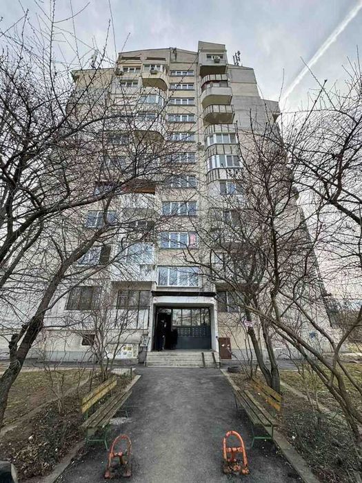 Продава се Тристаен апартамент в София, Левски Г - 100 кв.м за 1590 €/кв.м - Снимка #18