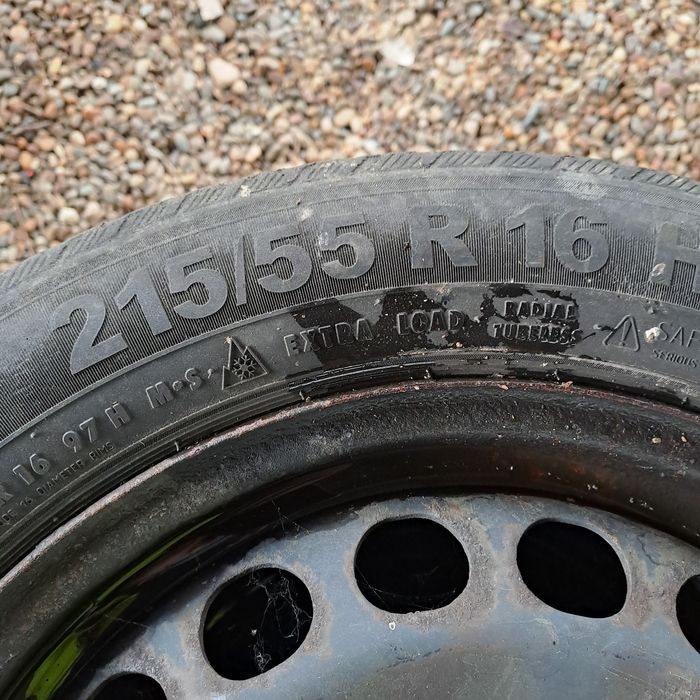 Vând 4 jante pe 16 de tabla