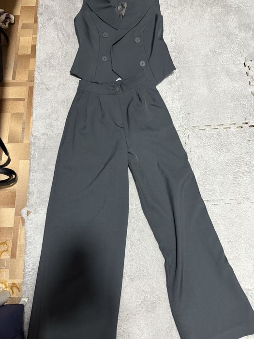 Разгрузка гордеробов мүлдем киілмеген киімдер.