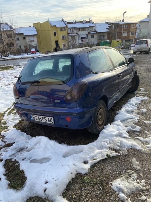 Fiat Bravo син цвят