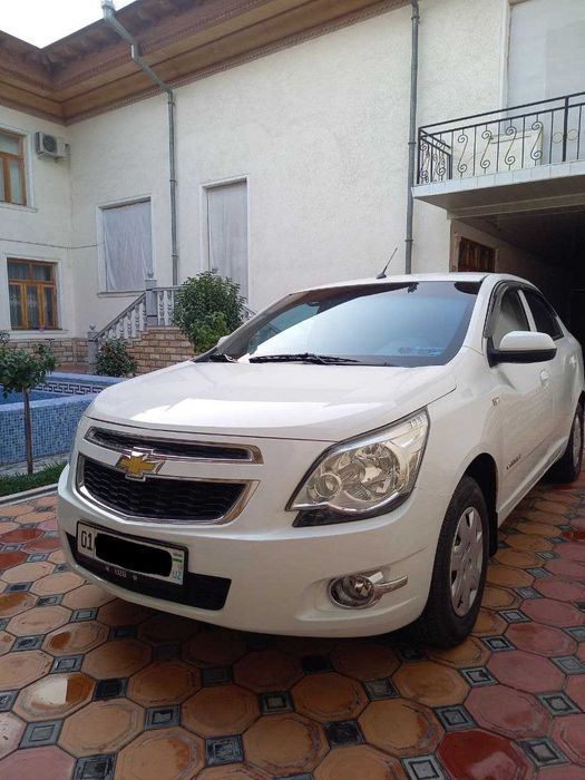 продам срочна Chevrolet cobalt с метан газом