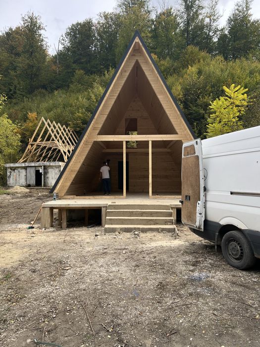 Cabane din lemn uscat si masiv