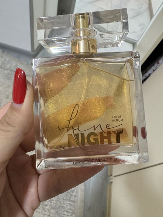 Shine Night — аромат ночи, полной тайн и притяжения.