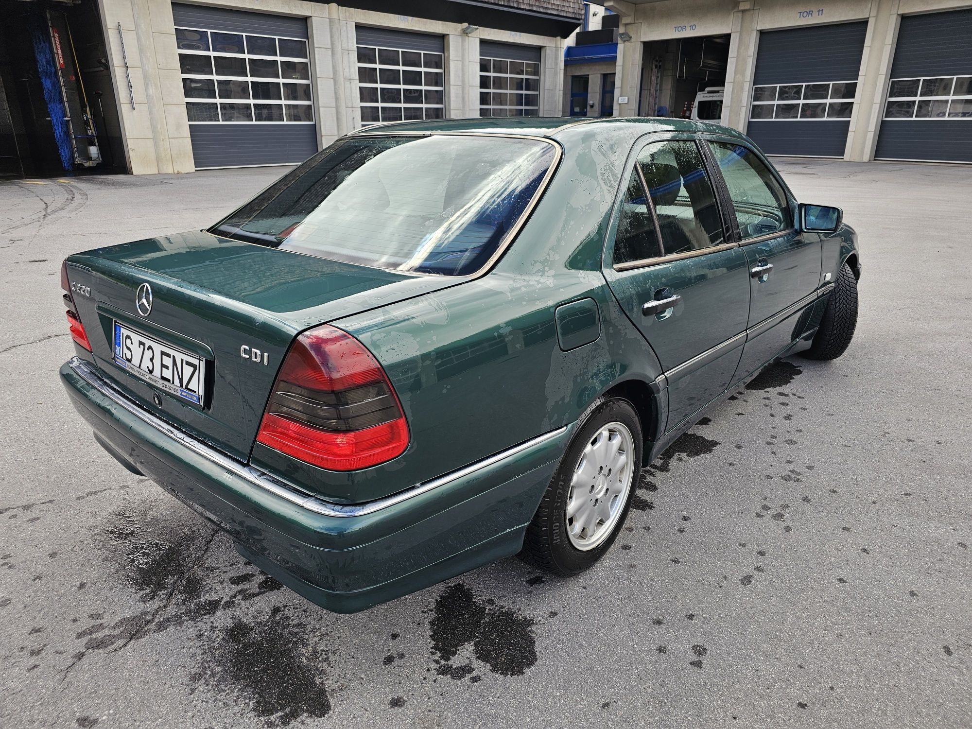 Mercedes-Benz W202
