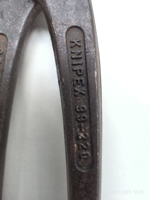 Арматурни клещи KNIPEX 99 - 220