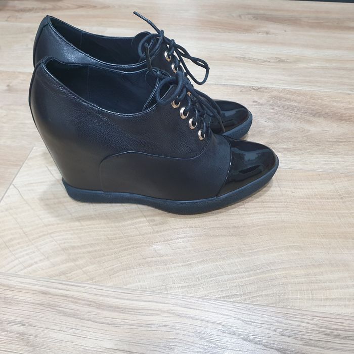 Осенние сапоги и туфли