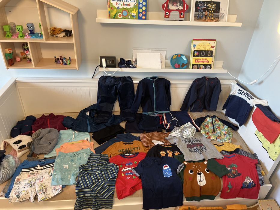 Pantaloni, tricouri, geaca impermeabila mothercare decathlon next