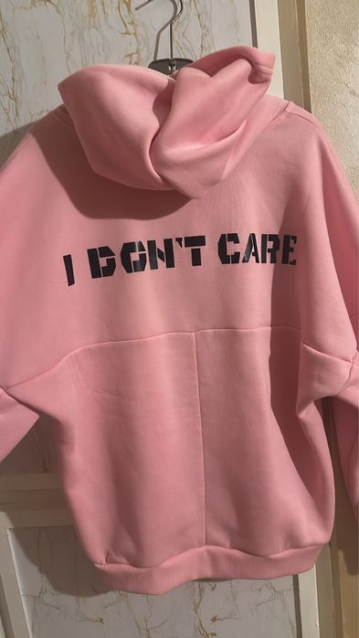 Чисто ново розово худи с надпис I DON’T CARE