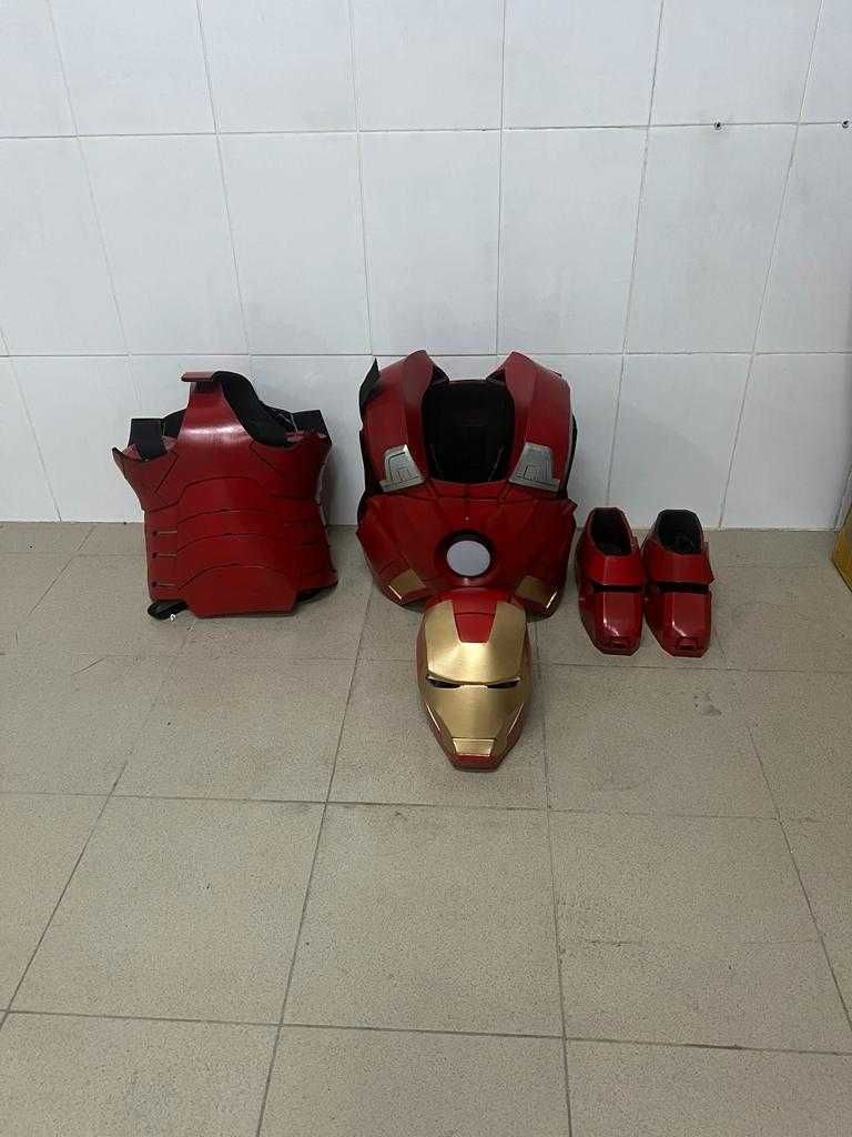 Costum robot iron man / omul de fier pentru divertisment