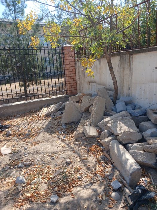 Beton va plita sotiladi