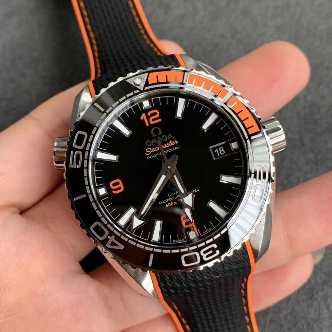 Часовници Omega Seamaster Planetocean черно-оранжево