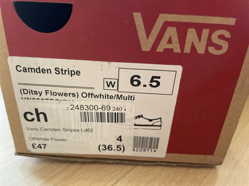 Чисто нови VANS кецове