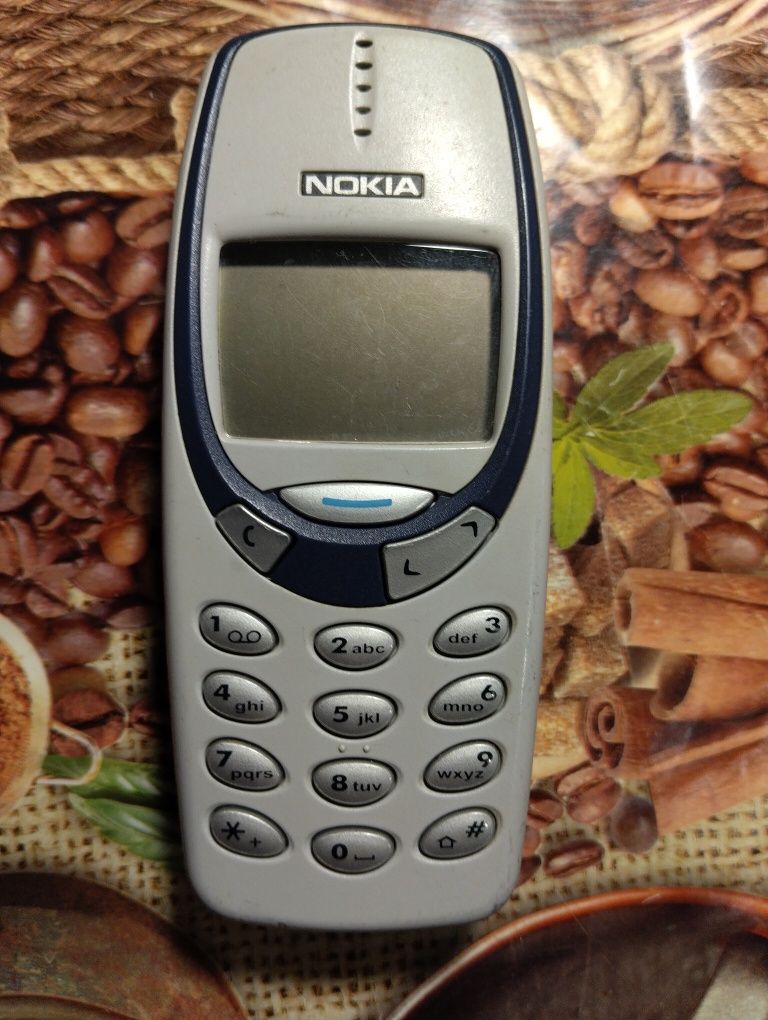 Телефони Нокия 3310 добре запазени с нови батерии