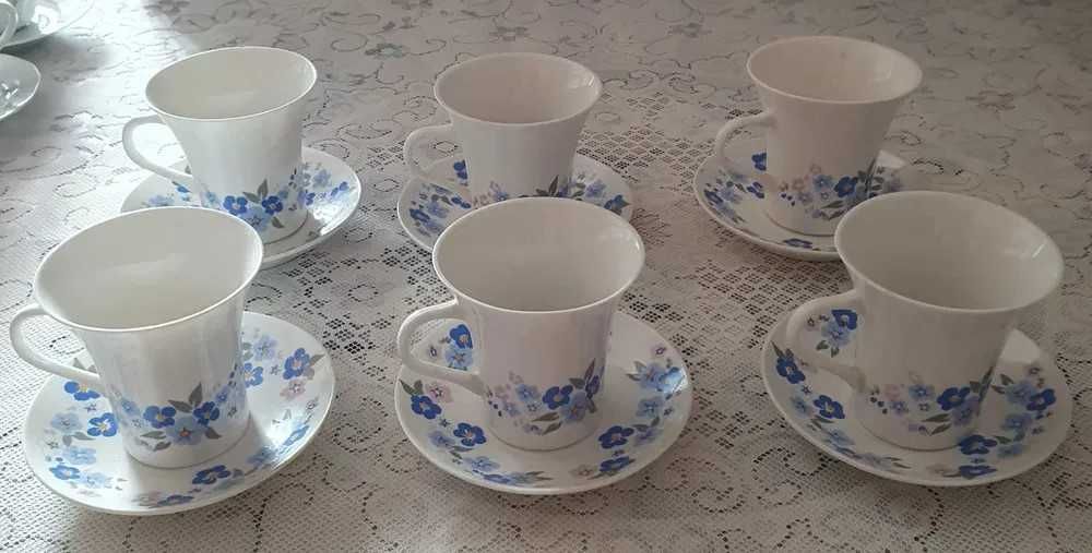 Seturi vintage de ceșcute de cafea