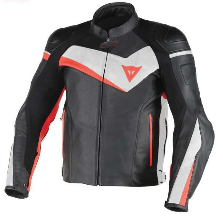 Vand geaca moto piele DAINESE Veloster, Marime 50, Pret 690 lei