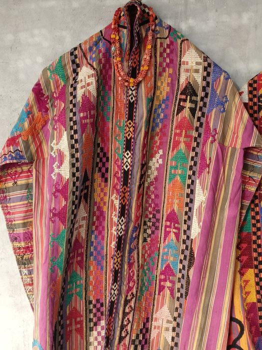 Antikvar buyumlar hammasi optim sotiladi