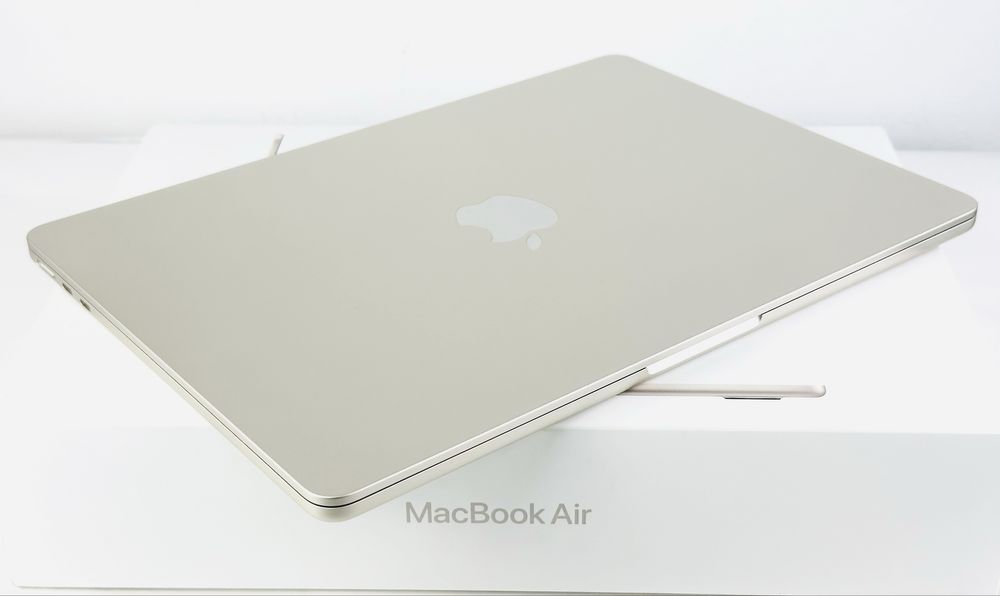 НОВ! Apple MacBook Air 13" M4 16RAM 256GB Starlight Гаранция!