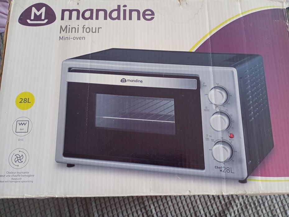 Vând cuptor electric Mandine 28l