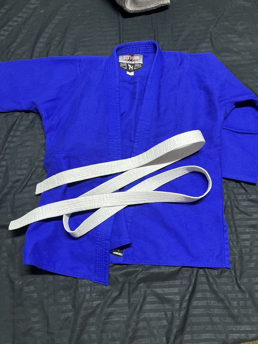 Кимано на мальчика лет 11-13