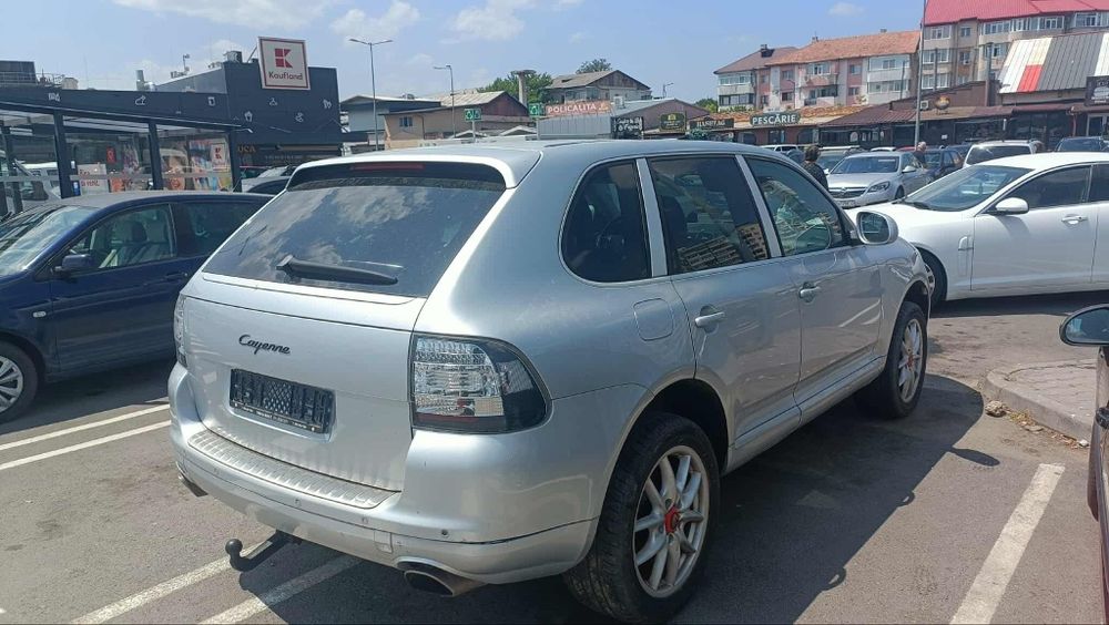 Vând Porsche Cayenne Benzina.3.2v6 Fab 2006 Adus Olanda Contact defect